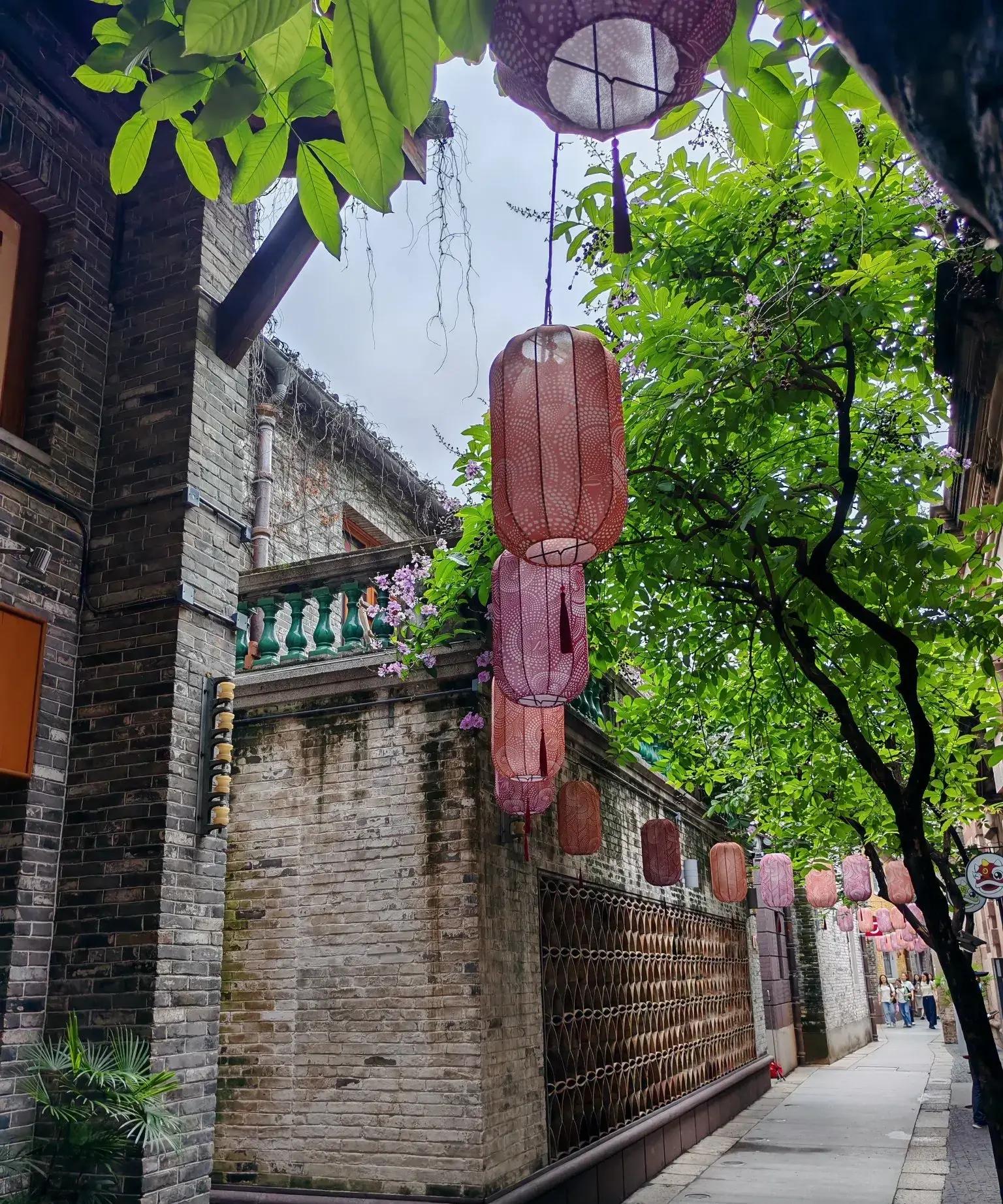 前公司目前整个运营情况很糟糕,工资都快发不出来了