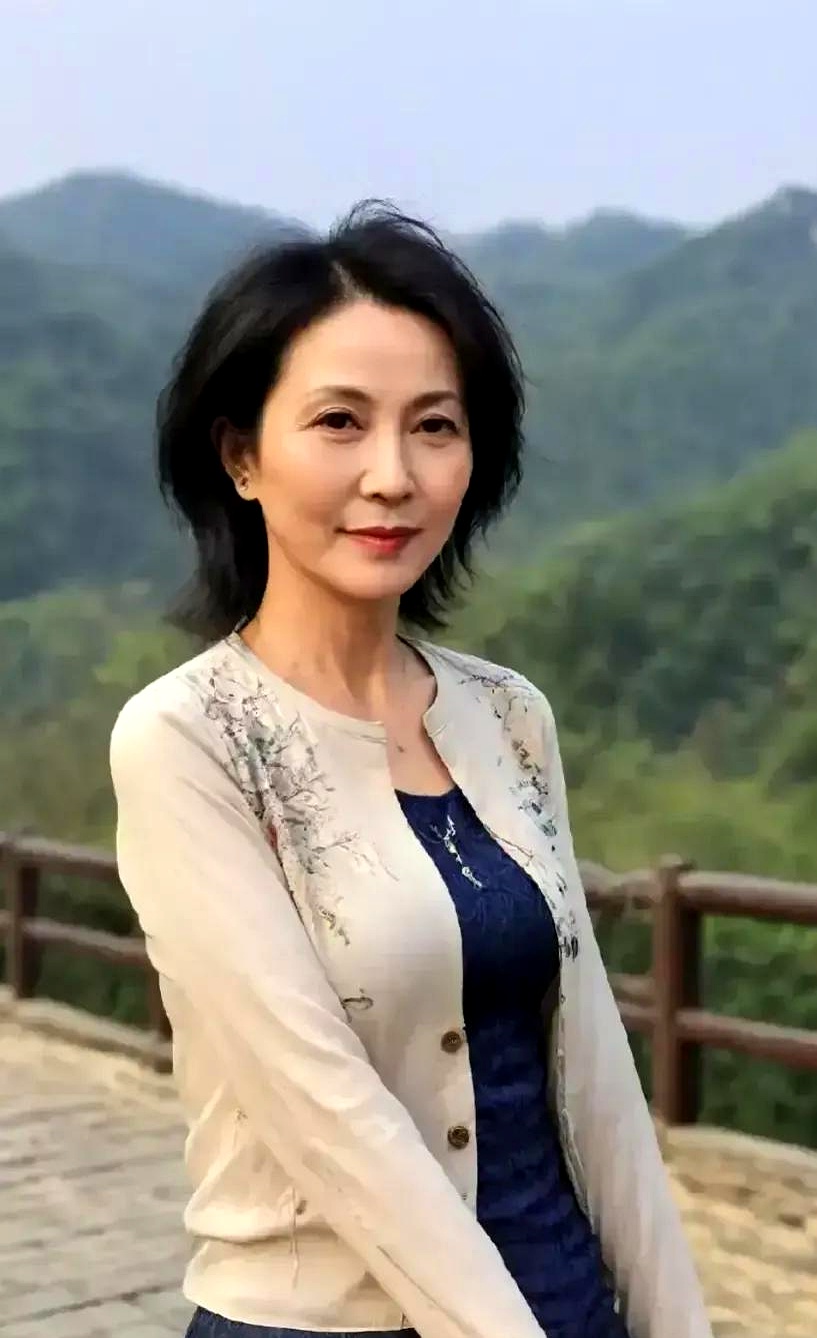 是人之常情,但能把这股酸劲儿转化成欣赏的动力,才是王鲁彦的夫人照片