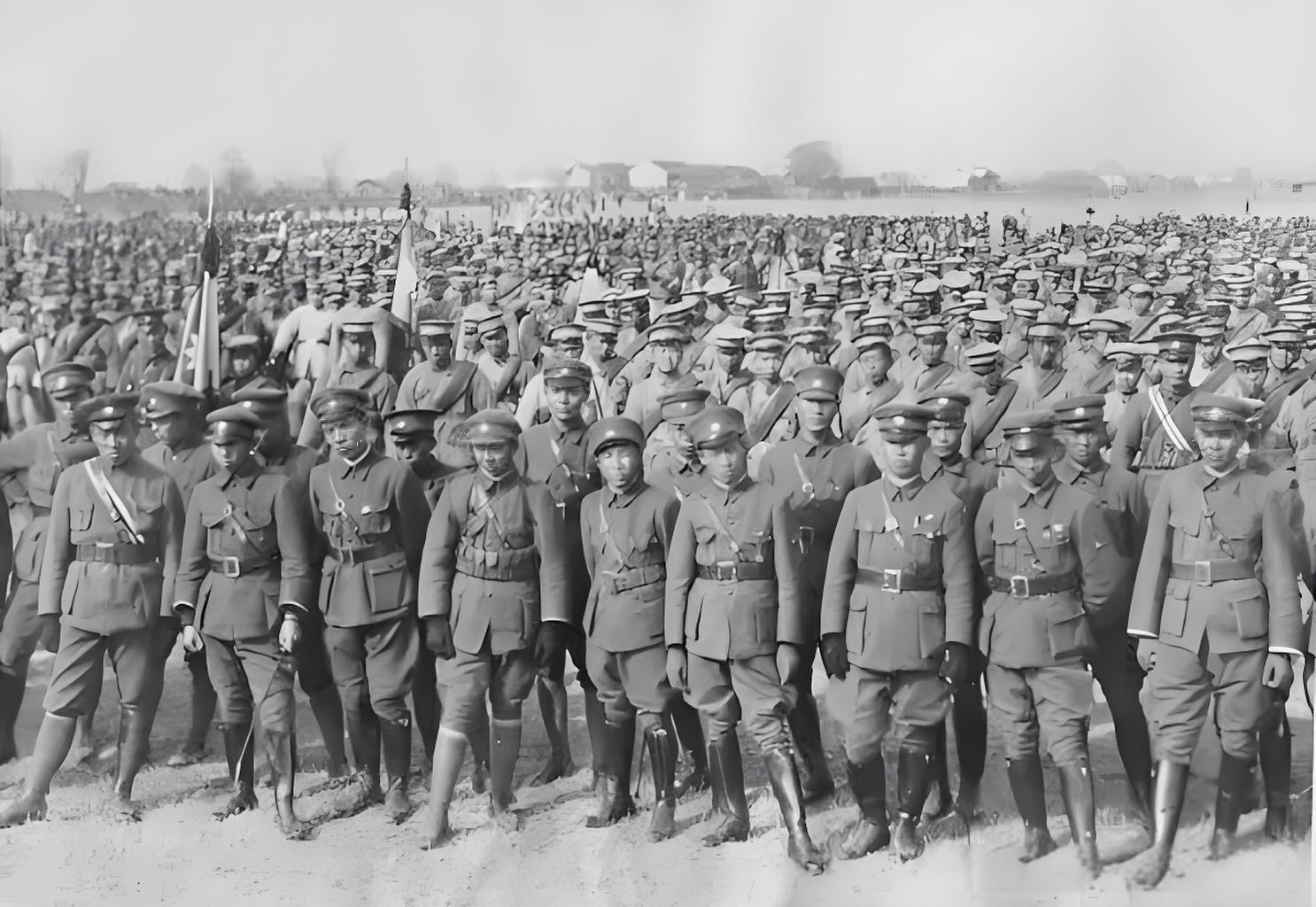 1926年,北伐军中的黄埔军校毕业生作为核心力量,在成功占领汉口后