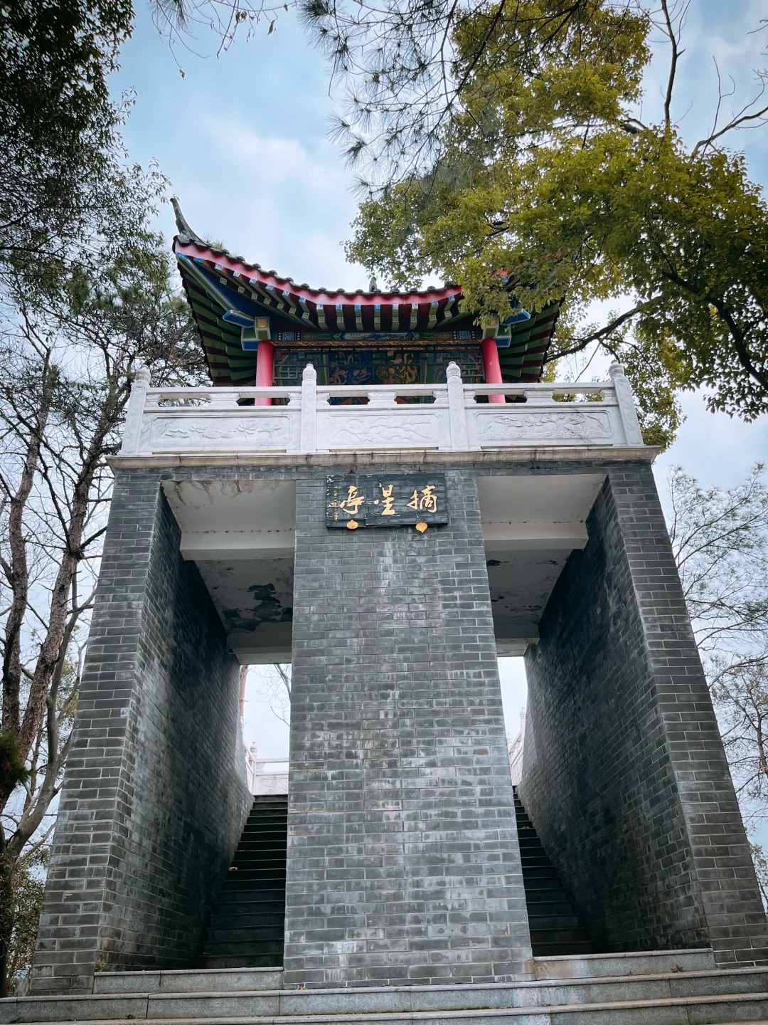 武汉的春天即将正式开启 周末,假期不妨入山去 远离城市的喧嚣和热闹