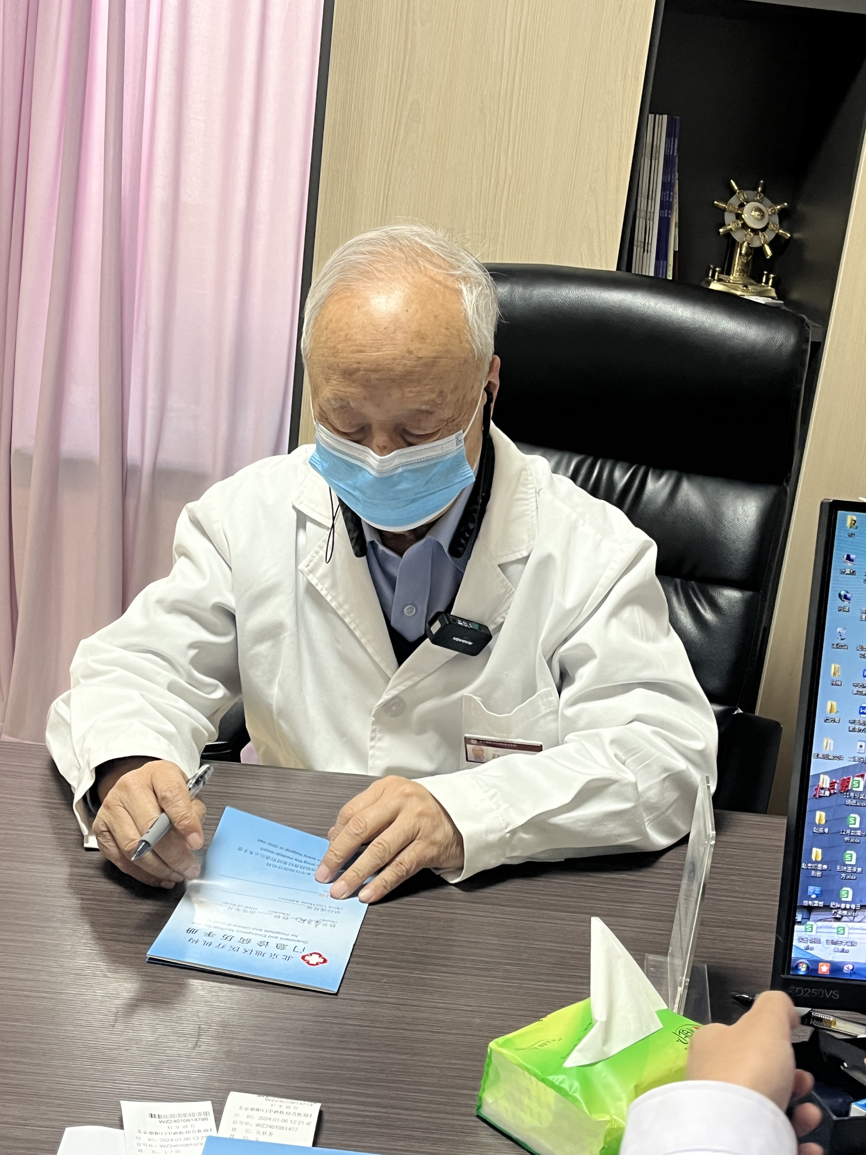 大家好,我是北京中医脾胃大夫,通过放屁,我们就能识别脾胃是否健康