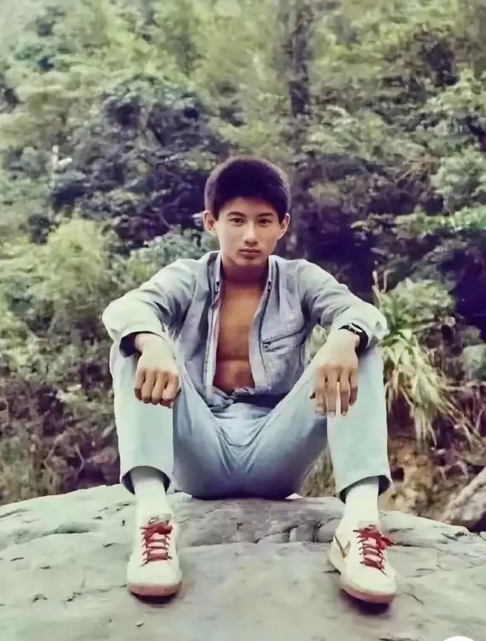 这样的吴吴奇隆年轻时候的照片吴奇隆年轻吴奇隆的照片最帅吴奇隆年轻