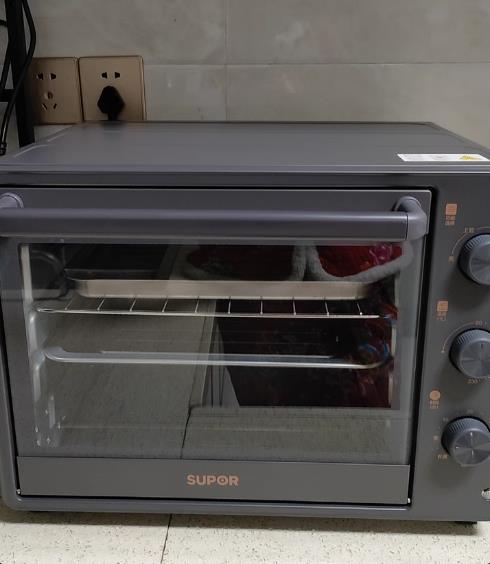 家人们,今天要给大家安利一款我最近入手的苏泊尔k35fk602烤箱,真的