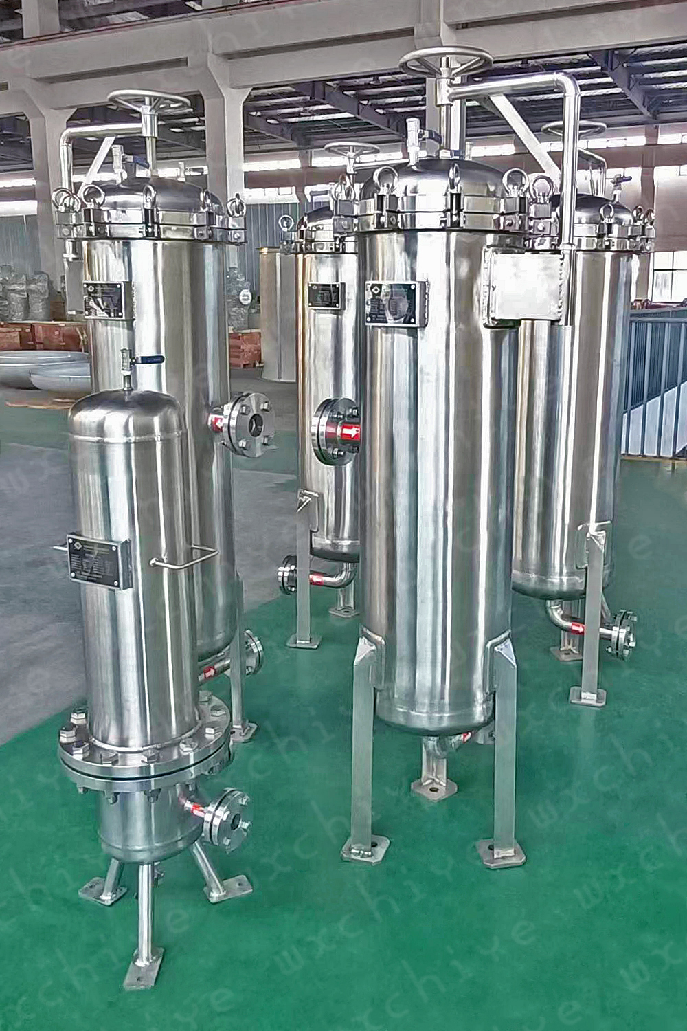 过滤:将空气中的的二氧化硅,氧化铝,氧化铁,氧化镁等大颗粒物质在空