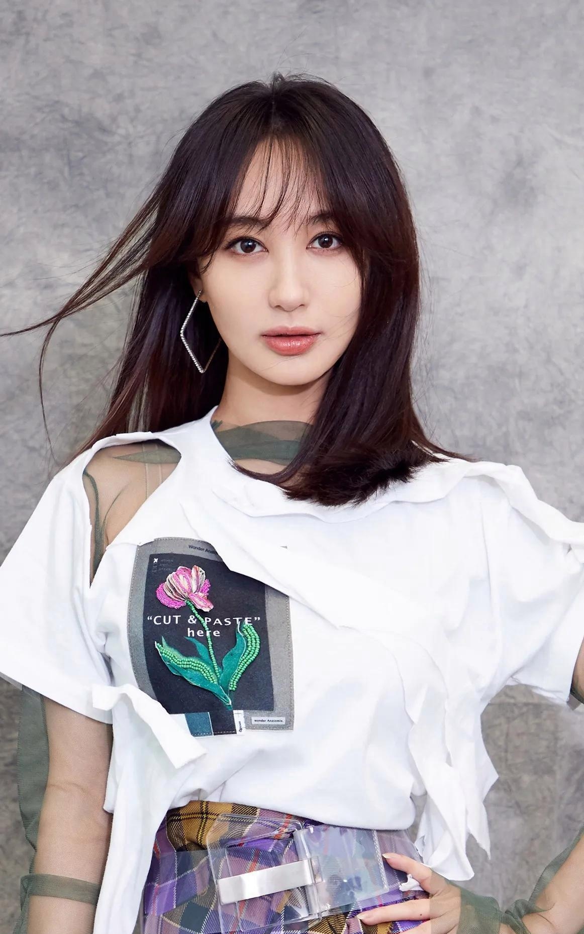李菲儿的一句回答让人立刻大赞她情商高