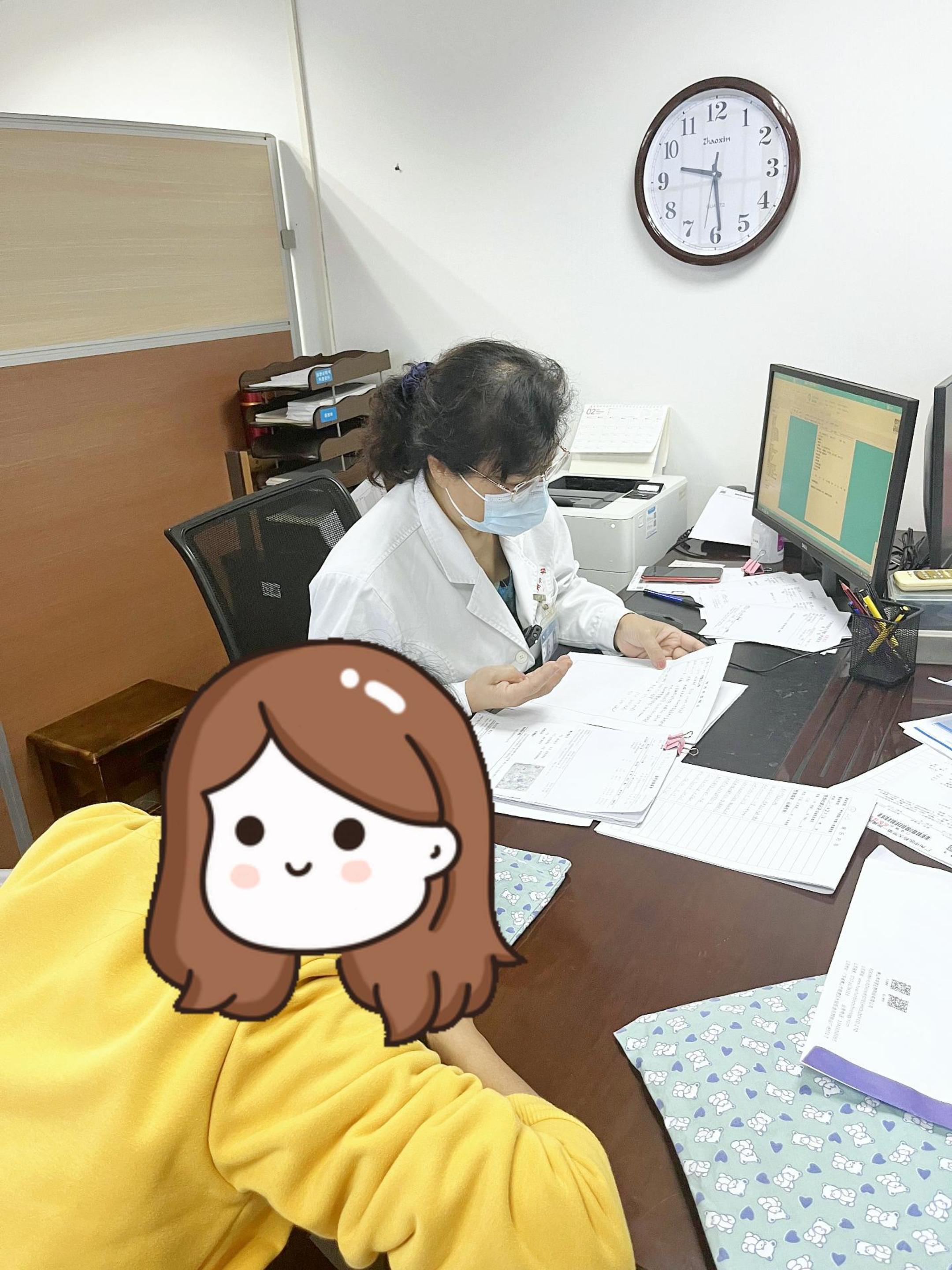 门诊中,我遇到了许多被月经淋漓不尽问题困扰的患者