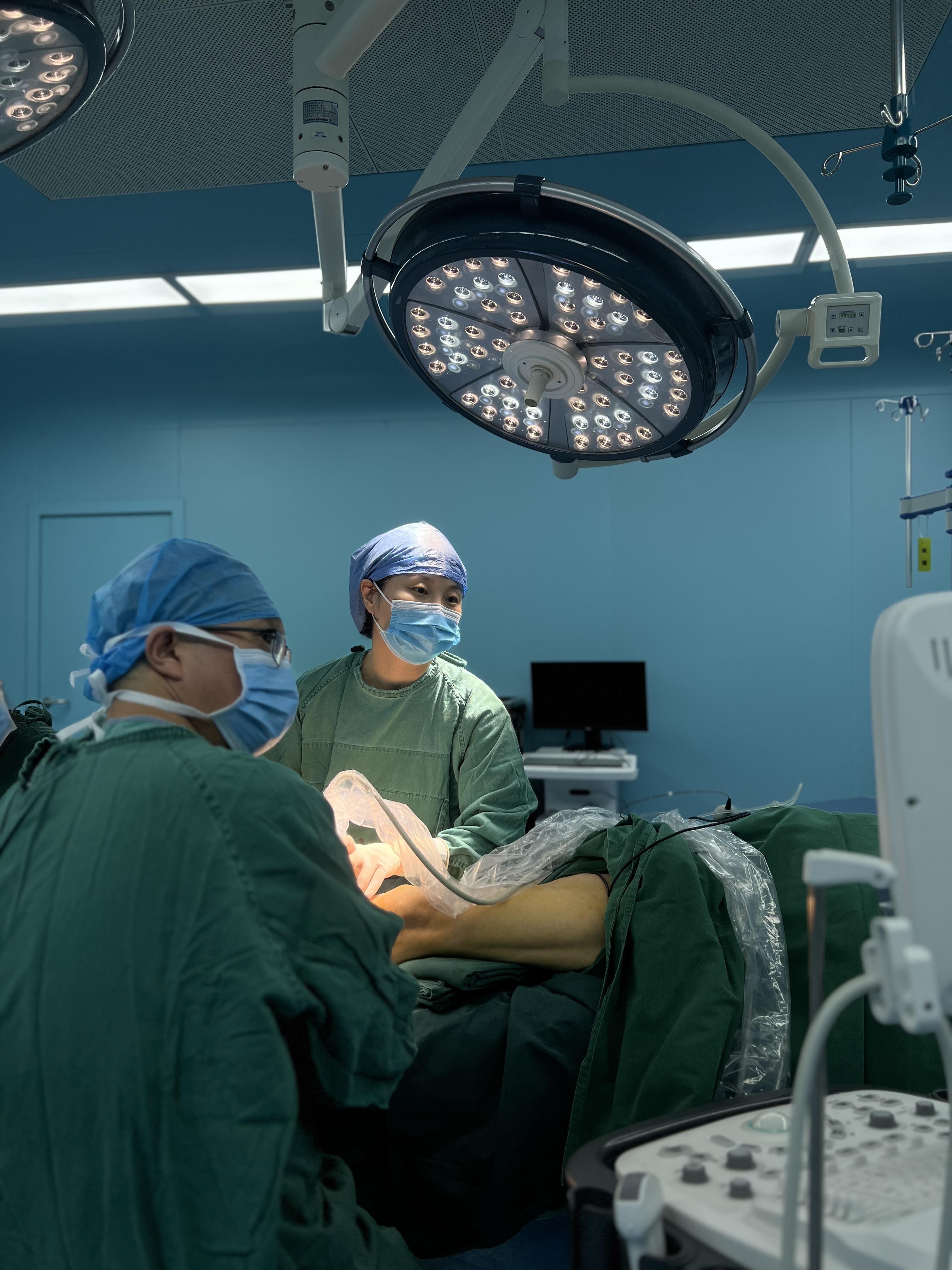 包含中国医学科学院整形外科医院医院助手办理住院的词条