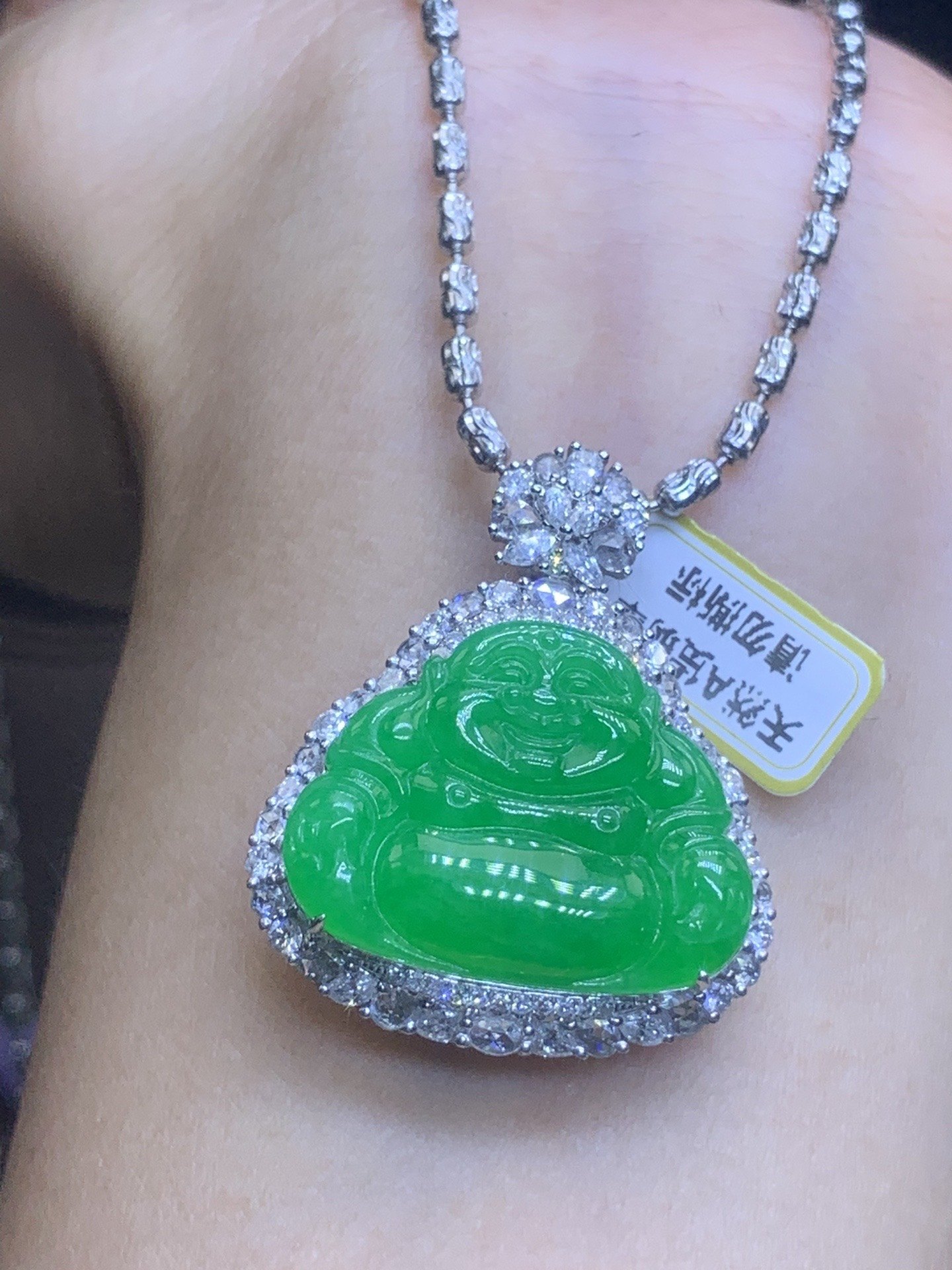 翡翠珠宝logo设计理念怎么写(翡翠珠宝logo设计理念怎么写好)