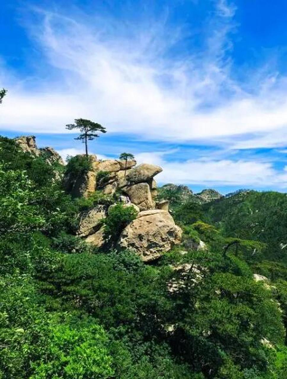 辽宁的医巫闾山来头不小,可是三大名山之一,据说这里还是歪脖老母的
