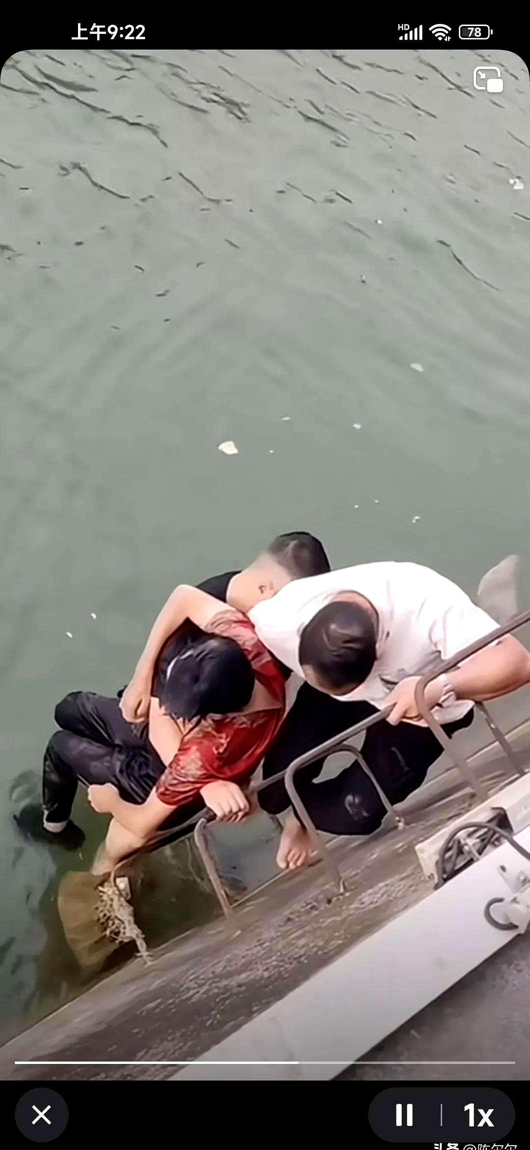 这姑娘真挺幸运的,估计这辈子都忘不了救她一命的人