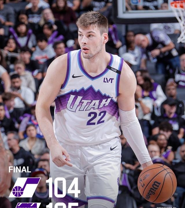 哈兰德在老鹰比赛中势不可挡波士顿凯尔特人手感冰凉备战NBA总决赛，现场解说直呼：马赛关键时刻内部沟通