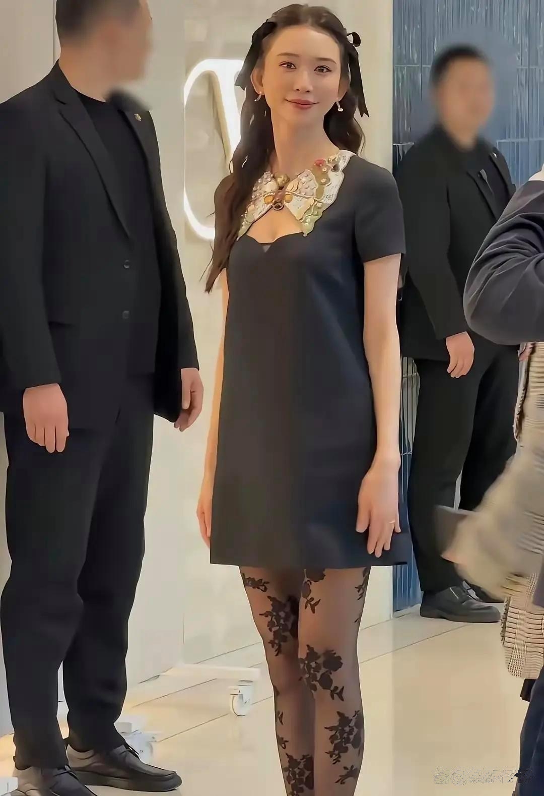 这真的是以前的女神林志玲?我愣是没认出来