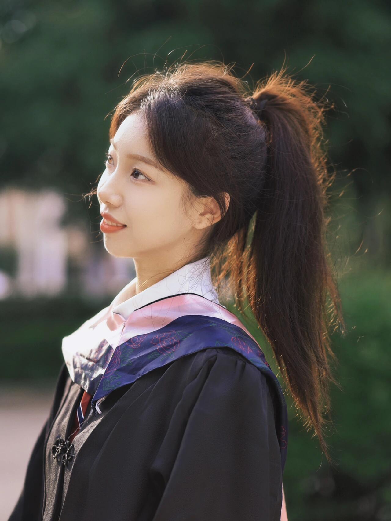 救命,我被自己的学士服照片美哭啦