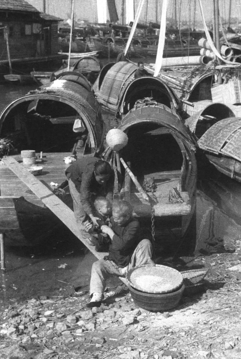 大量移民涌入,巴渝文化与移民文化相互交融.在此背