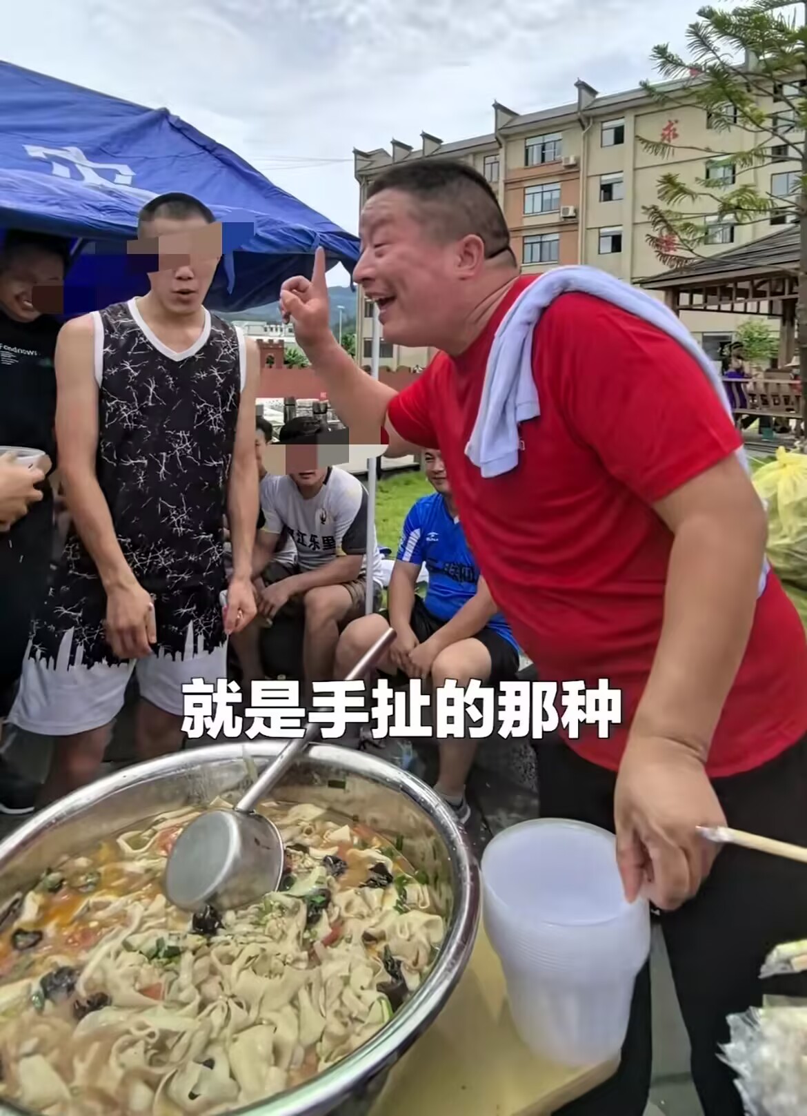 为啥往赈灾粮里掺沙子了