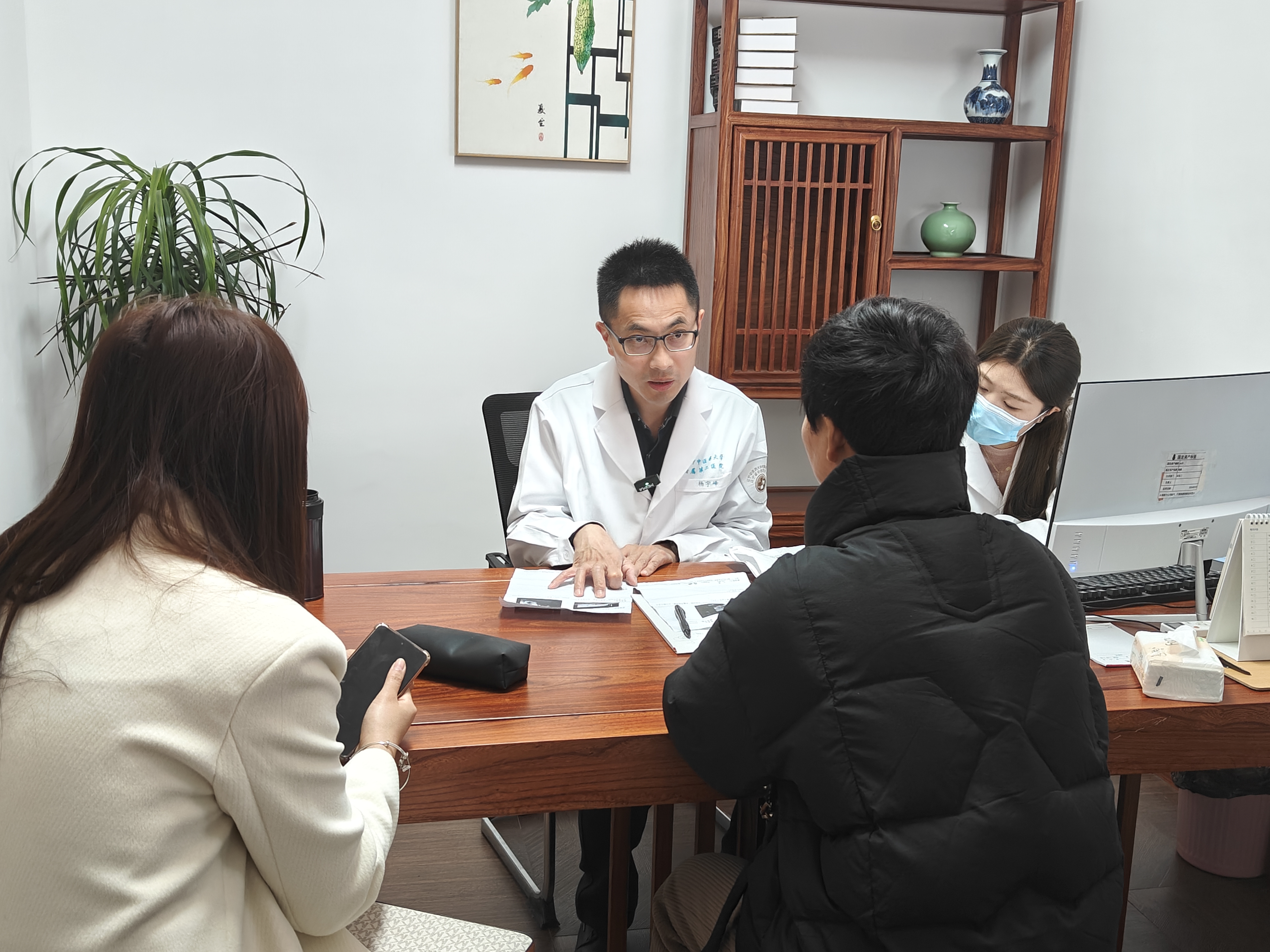 北京中醫(yī)醫(yī)院張炳厚團隊精英成員黃牛專業(yè)排隊掛號的簡單介紹 北京中醫(yī)醫(yī)院張炳厚團隊精英成員黃牛專業(yè)排隊掛號的簡單介紹