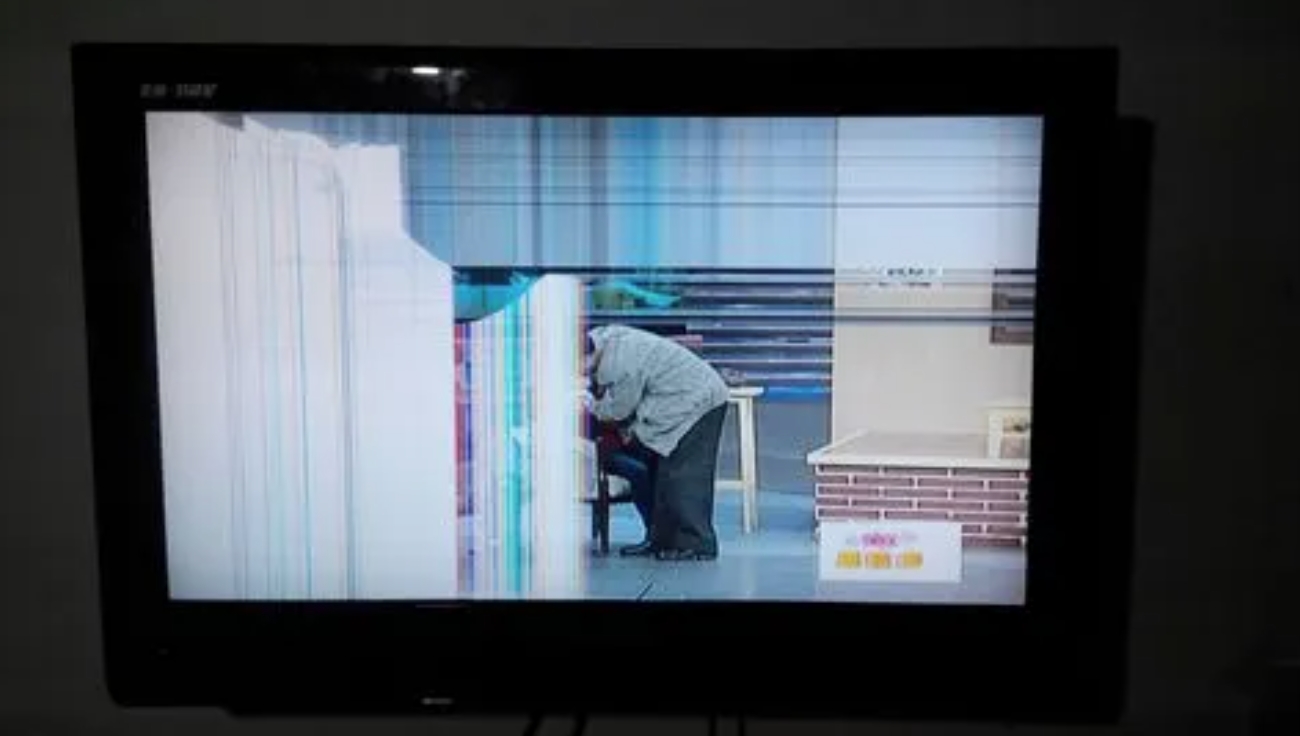 哎呀,如果你的电视机漏液了,那八成是液晶显示屏