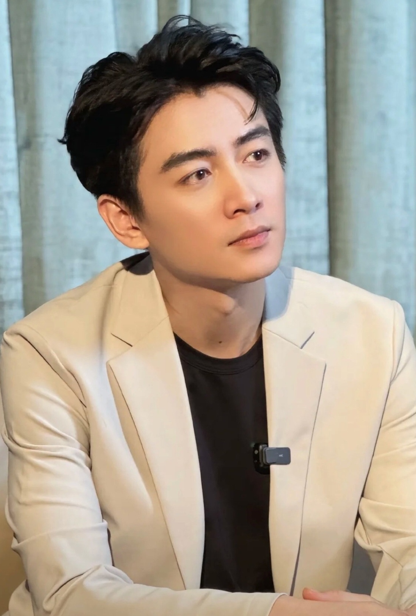 一直以为陈晓只是个演员没想到他藏得这么深