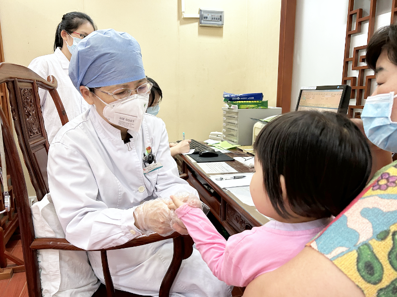 关于北京大学口腔医院代诊挂号服务儿童就医全程细心照看，家长完全放心的信息