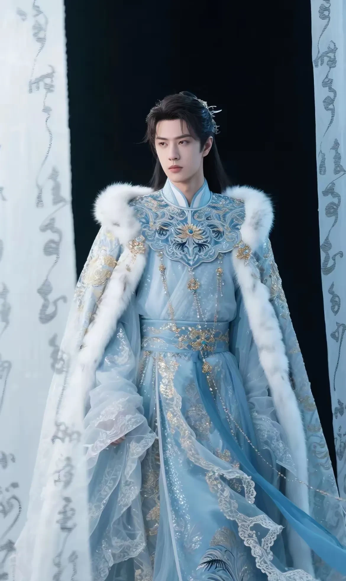 王一博这张脸,太权威了!就这造型,随便给个角色都能炸翻娱乐圈啊!