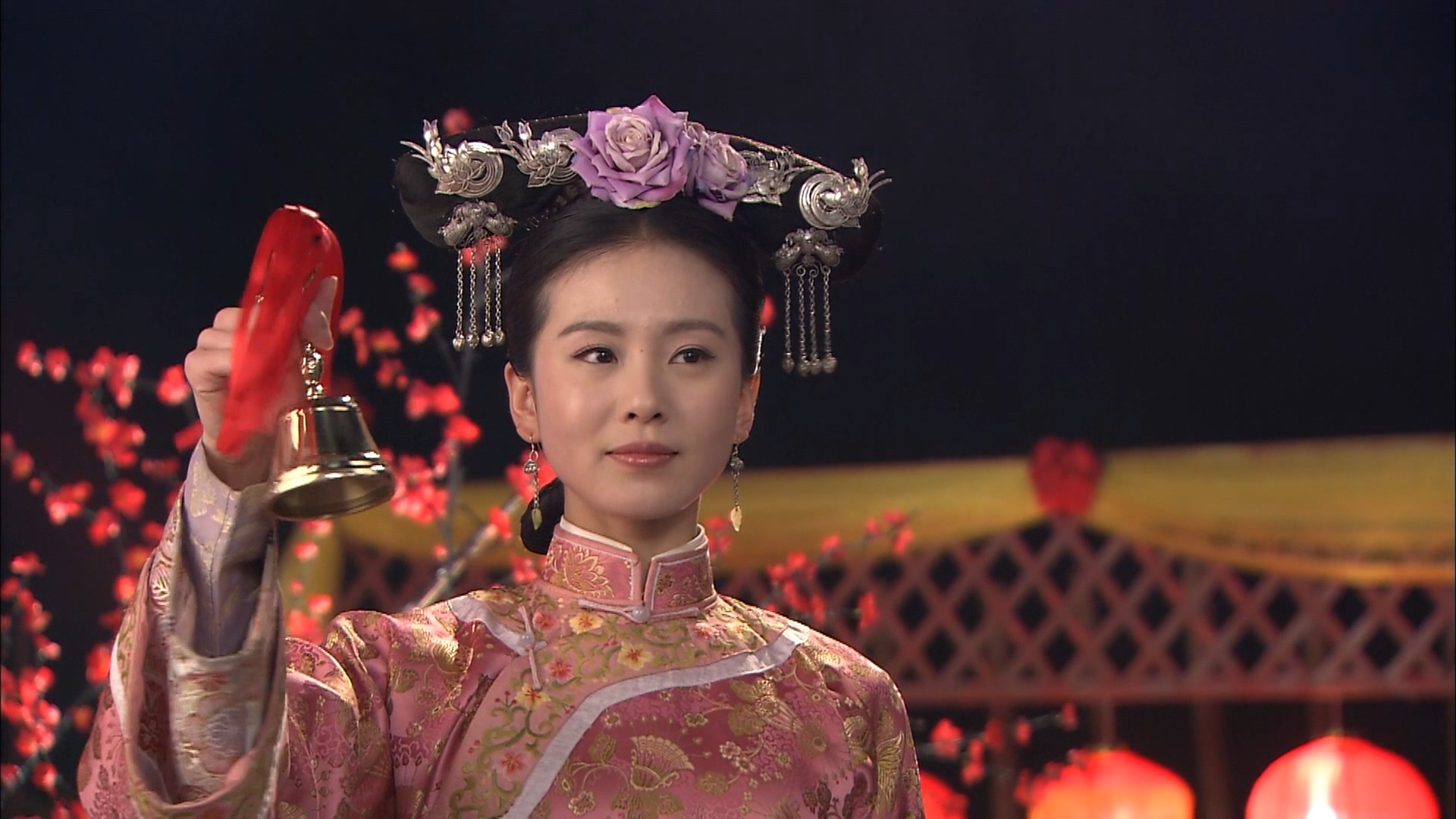 于漫天的风雪与红梅花香里.