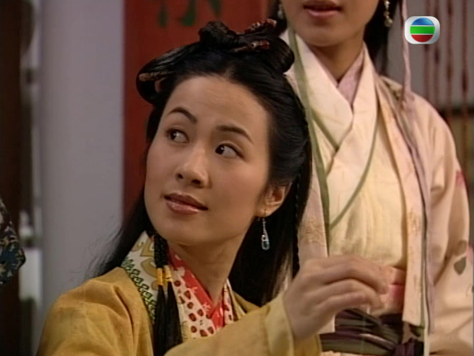 还记得《再生缘》里的这个孟丽君吗? 由叶璇饰演的这个孟丽君