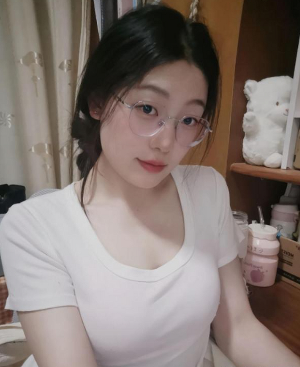 老公出差了,我一个人在家,好无聊啊!