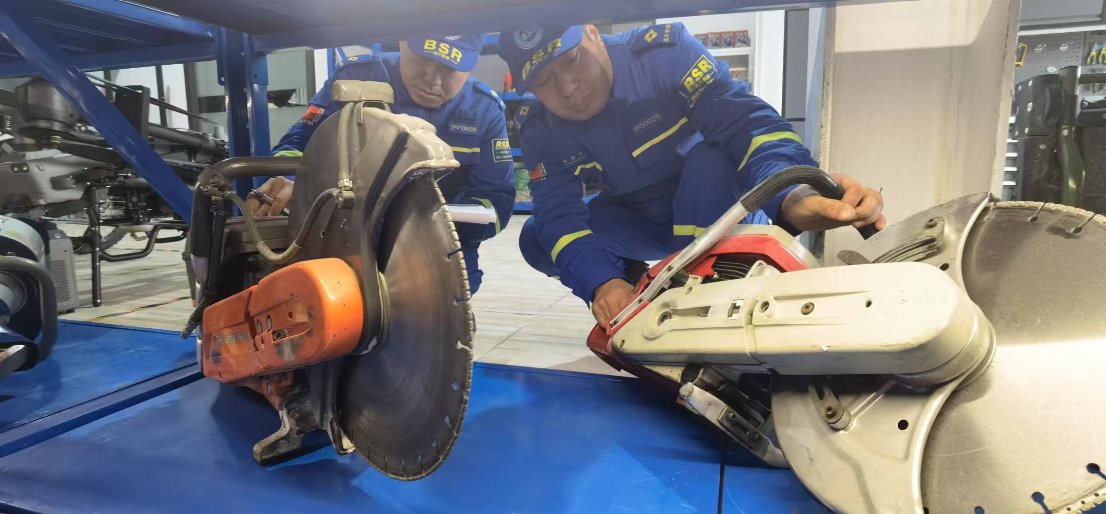 西藏地震,上海蓝天救援队迅速启动应急救援备勤