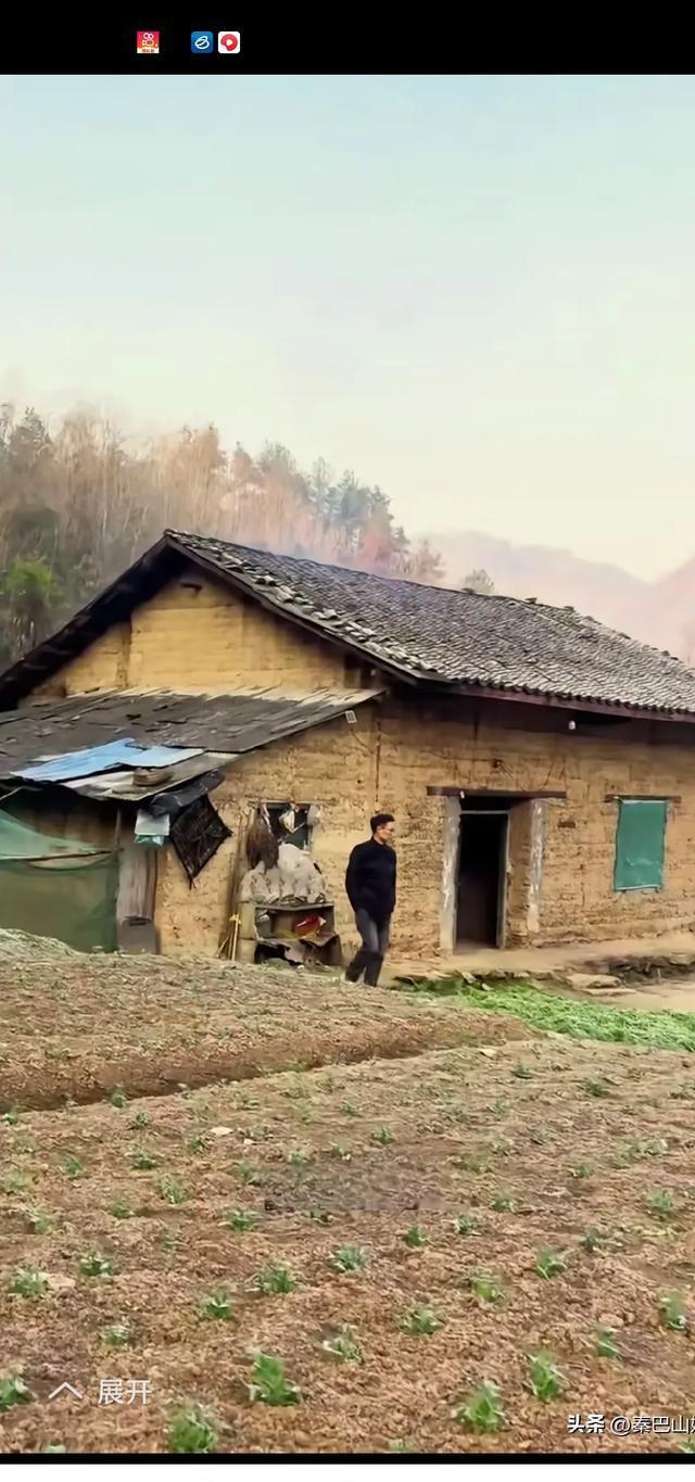 如今农村大多是楼房,砖瓦房,而此地的贫困让她对未来没了盼头,买房