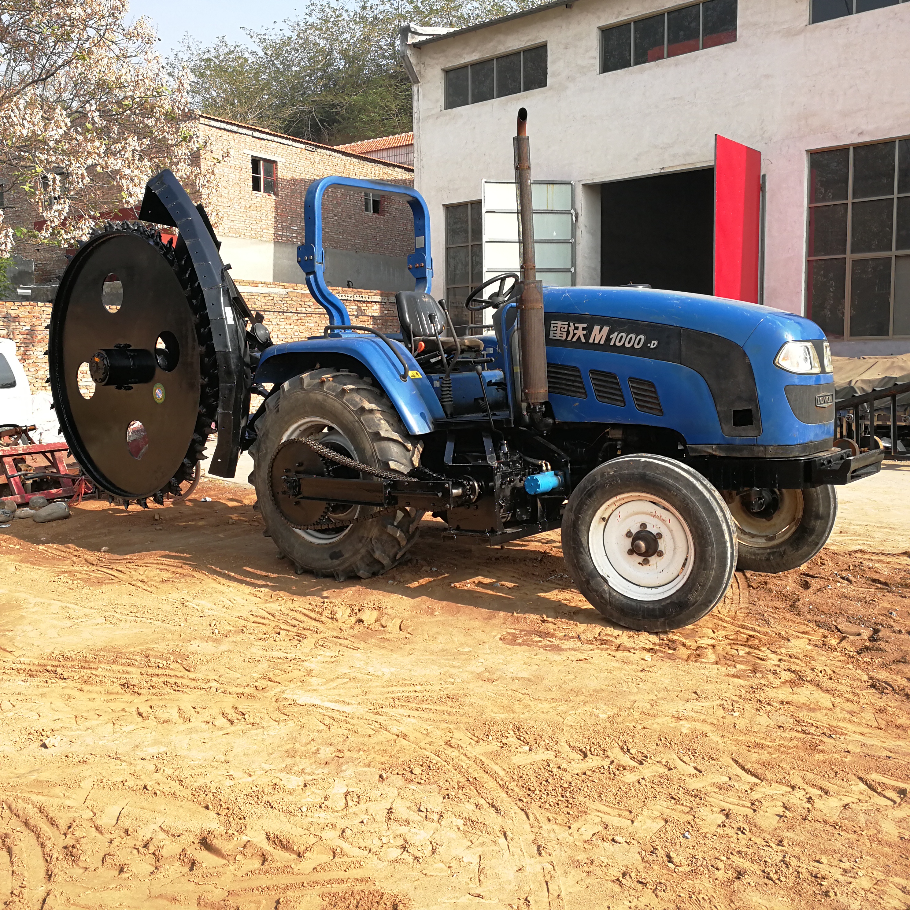 天然气管道开沟机 大型工程自来水管道开沟机 大型混凝土柏油沥青路面