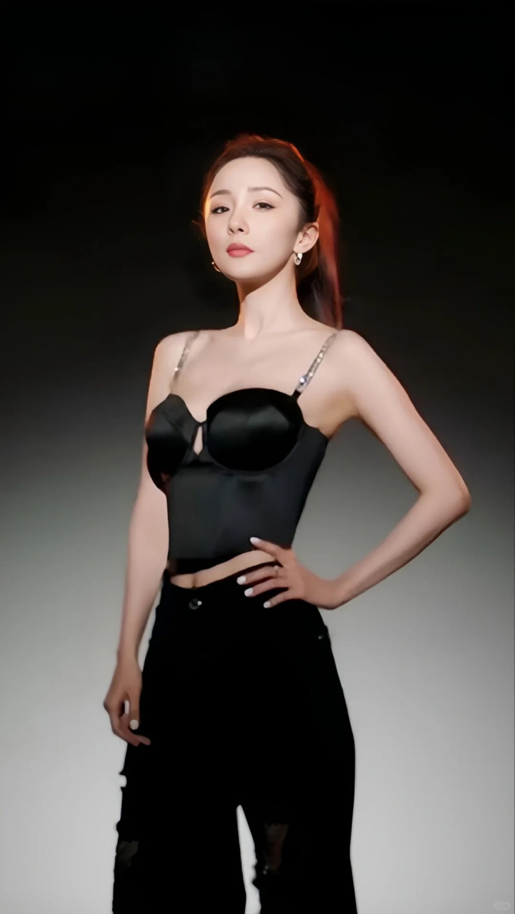 杨幂维密内衣写真大片