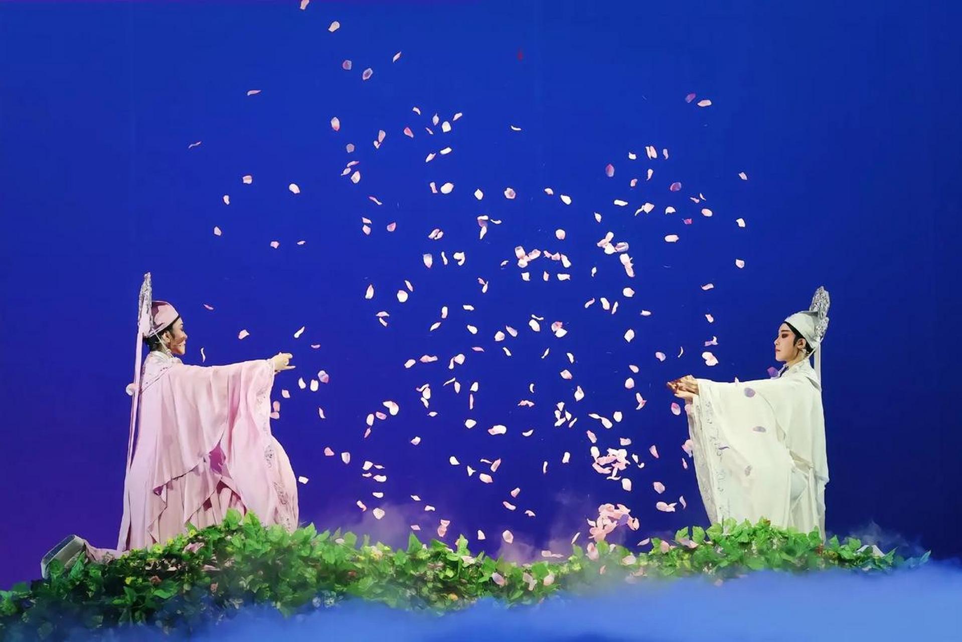 最近我深入了解了流传在宜兴市的"梁祝传说",这真的是一个让人动容的