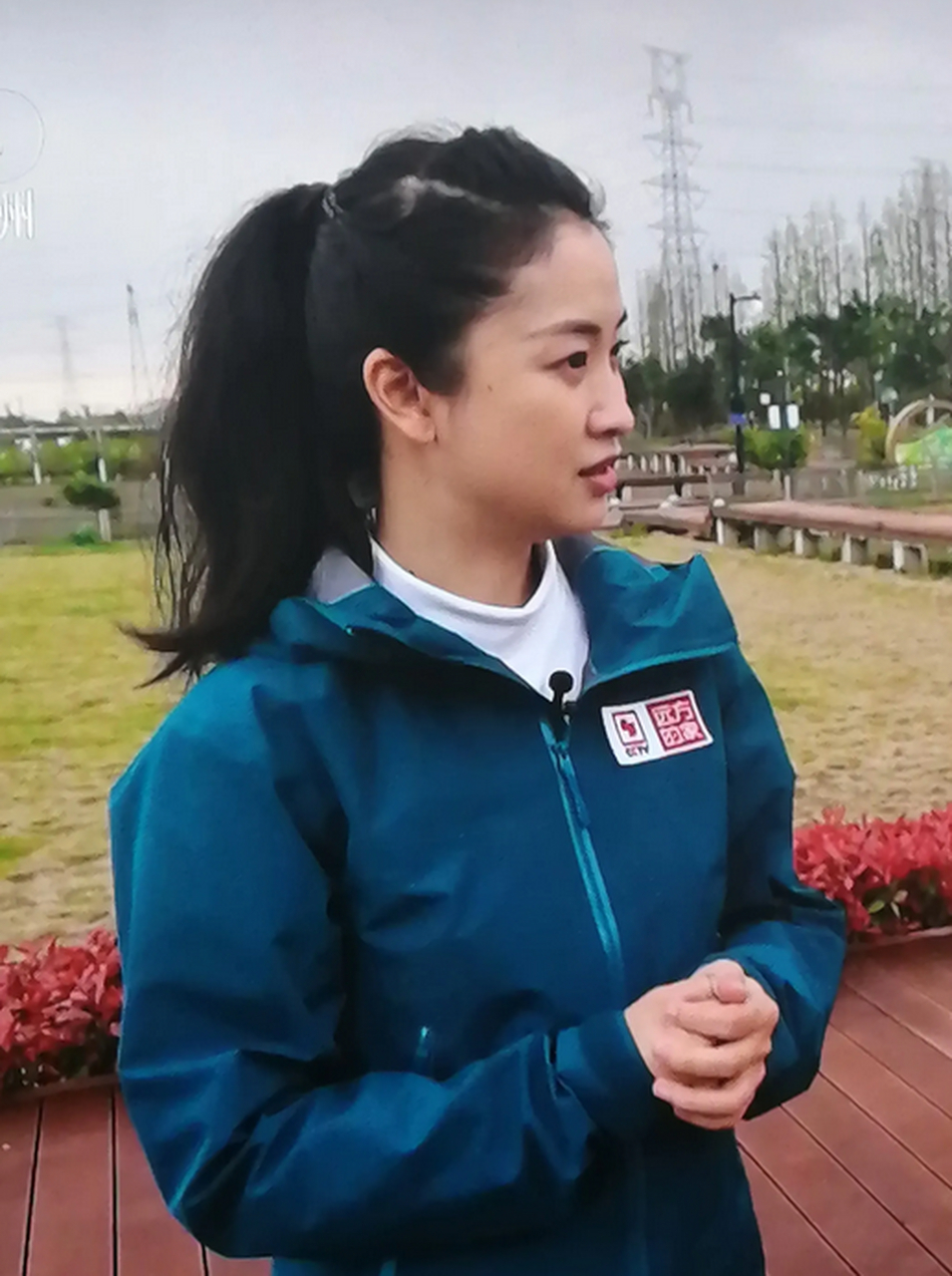 唐天娇,《远方的家》外景主持人,不仅青春靓丽,知性大方,而且待人接物