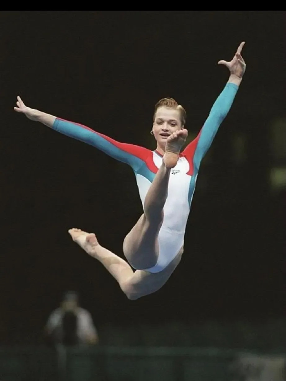 在我印象中,体操运动员最美最有气质的就是霍尔金娜