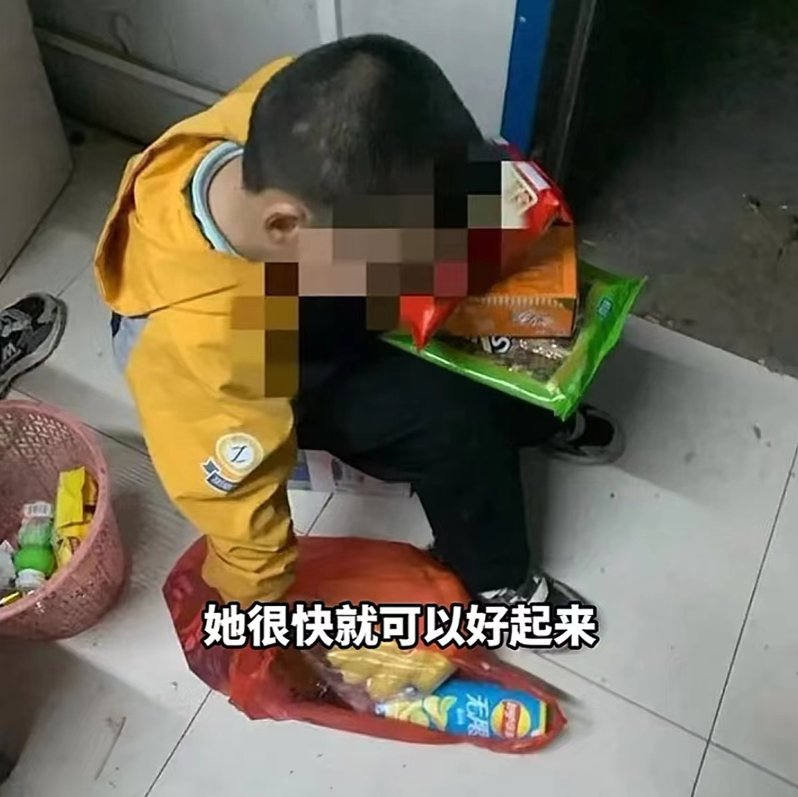 江苏南通,一女子趁丈夫在外务工时,长期采用打骂