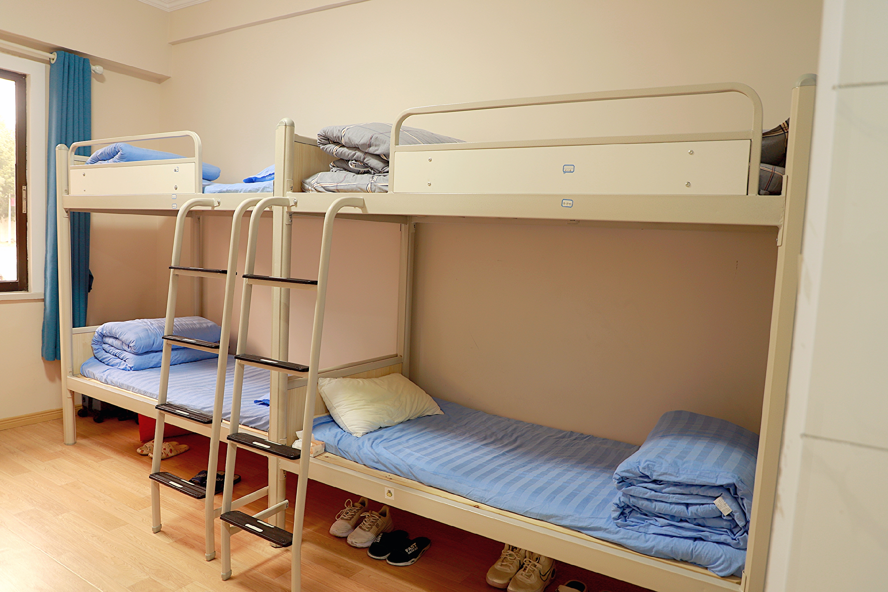 说完宿舍再来说说食高中宿舍高中宿舍图片学校宿舍照片高中学生宿舍