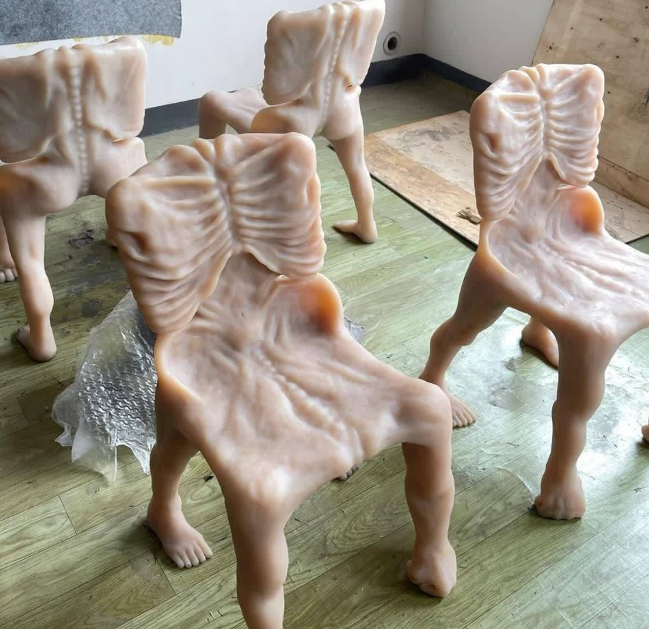 这莫非就是人皮椅子?做的好逼真