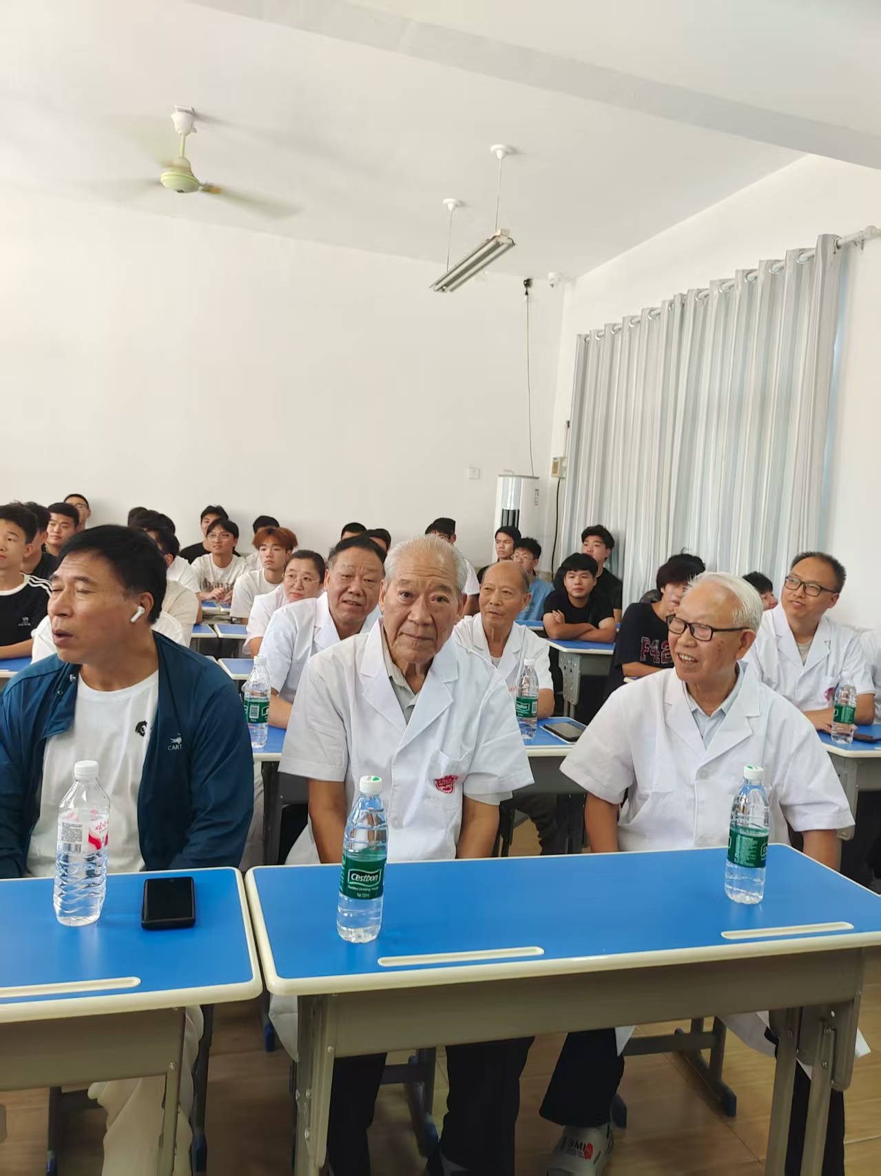 南阳滋养堂国医职校专为有中医根基怀传承热忱的学子而来更扎根
