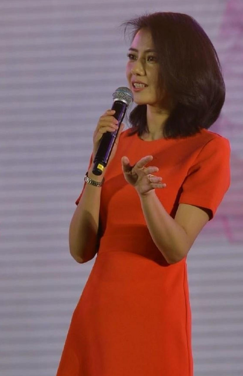 高圆圆和高露什么关系,这两个好像