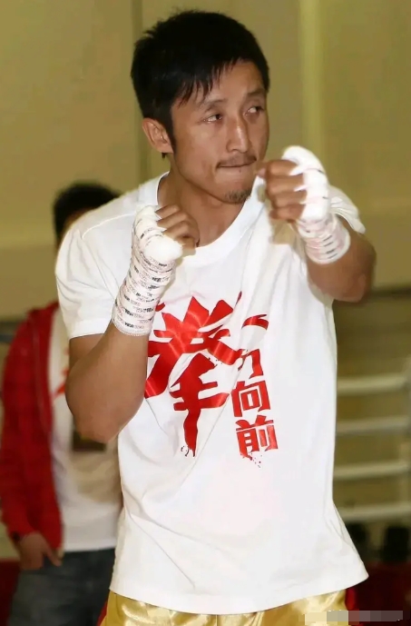 邹市明,这位拳坛的传奇人物,却在创业的道路上栽了大跟头!