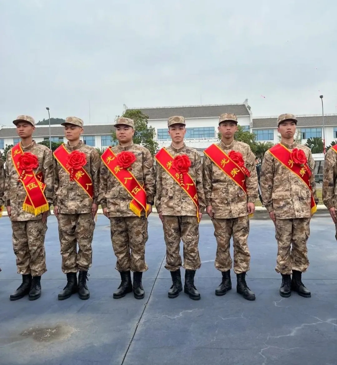 义务兵是现役军人是军队士兵的重要组成部分呢
