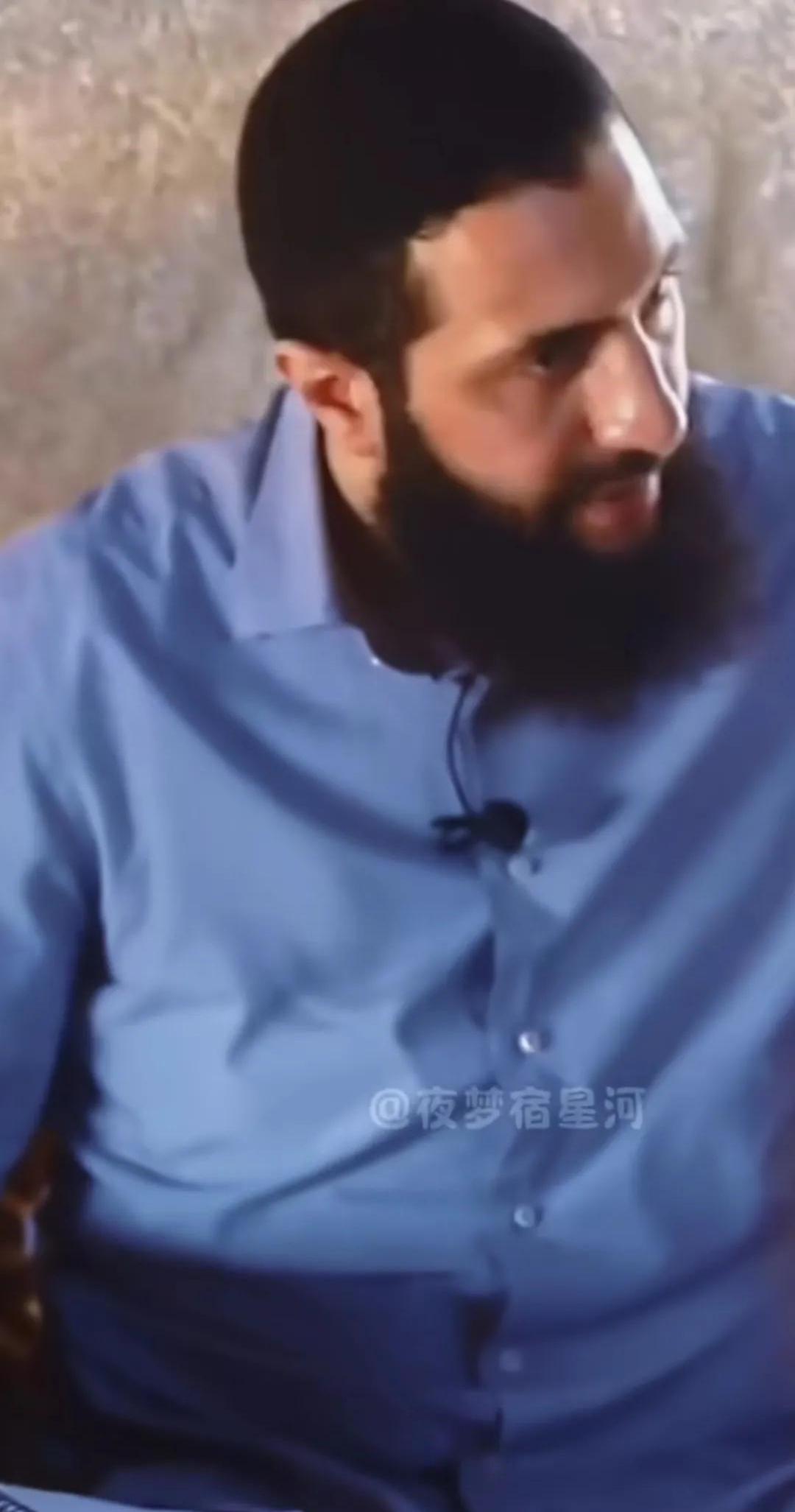 今日仔细瞧了瞧朱拉尼进入大马士革前后的对比照片,发觉确实存在些许