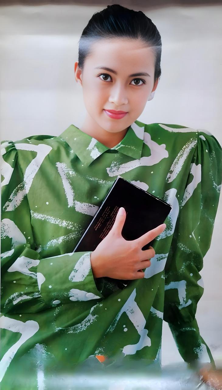 90年代初,电视剧《便衣警察》让刘欢的《少年壮志不言愁》爆火.