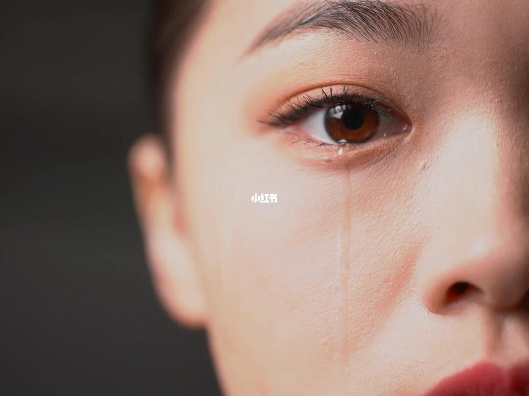 如今嫁给现任丈夫已经两年了