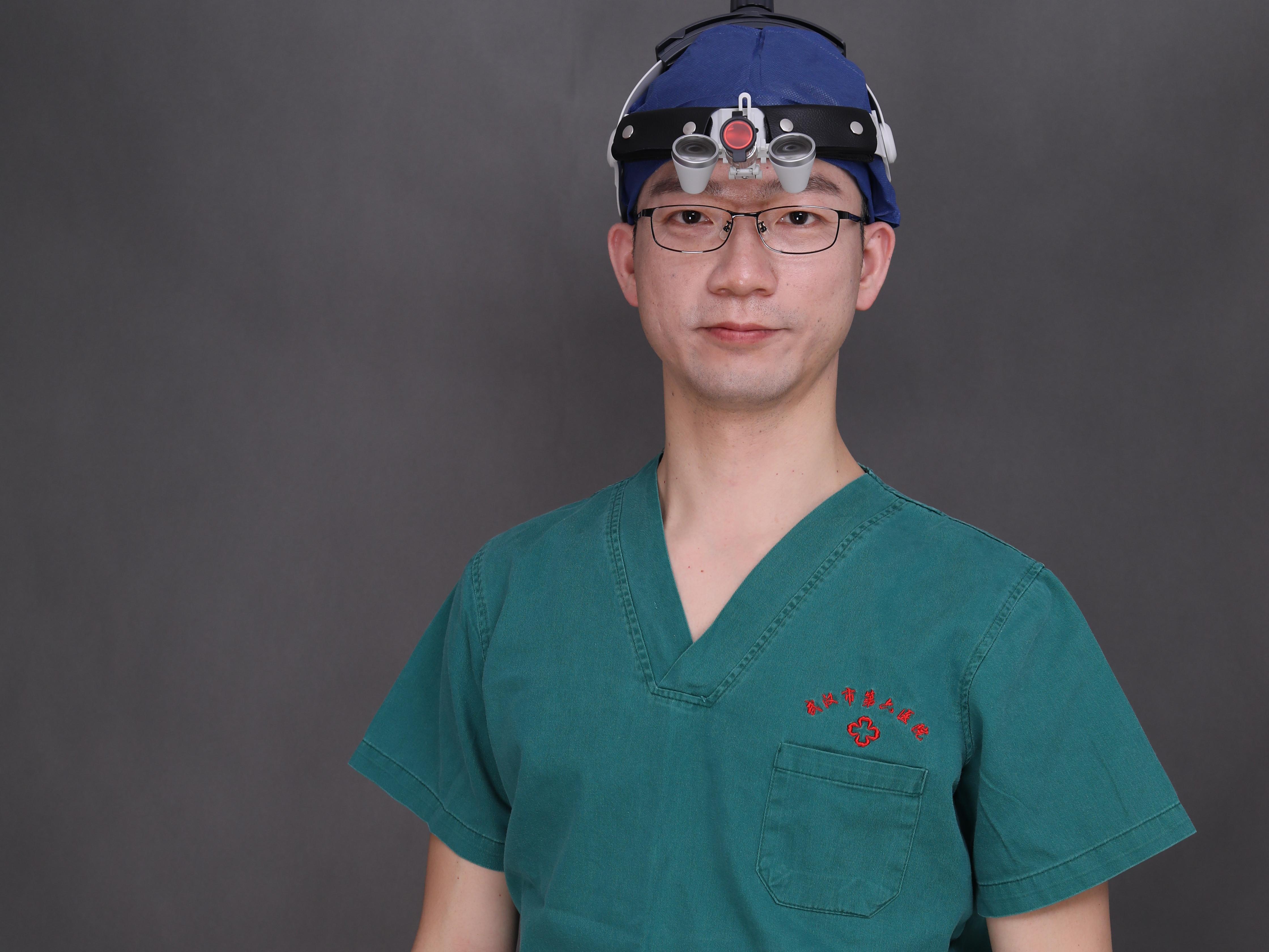 因为工作原因,不得不在医院给大家拜年了