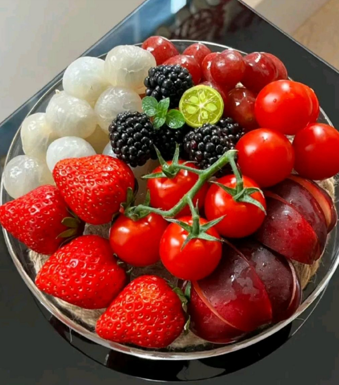 每天下午都有精致的水果拼盘,也是很幸福呢?