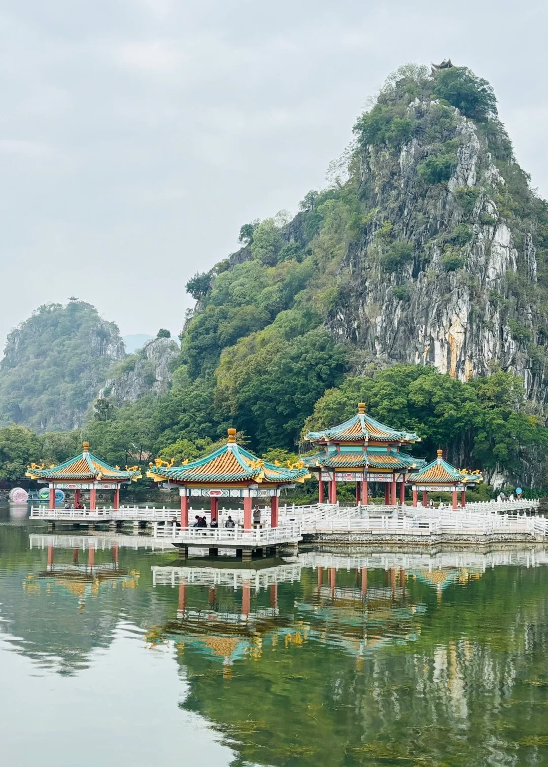 我在大湾区跨年# 七星岩是大湾区广东肇庆非常有名的一处景点,这酪栽