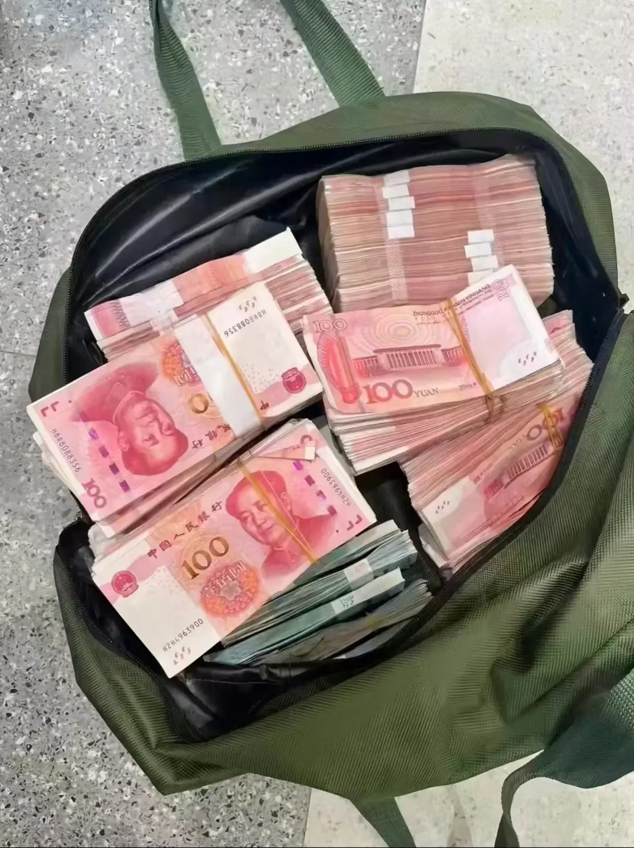 一,如果一天存30元,就要73年  二,如果一天存