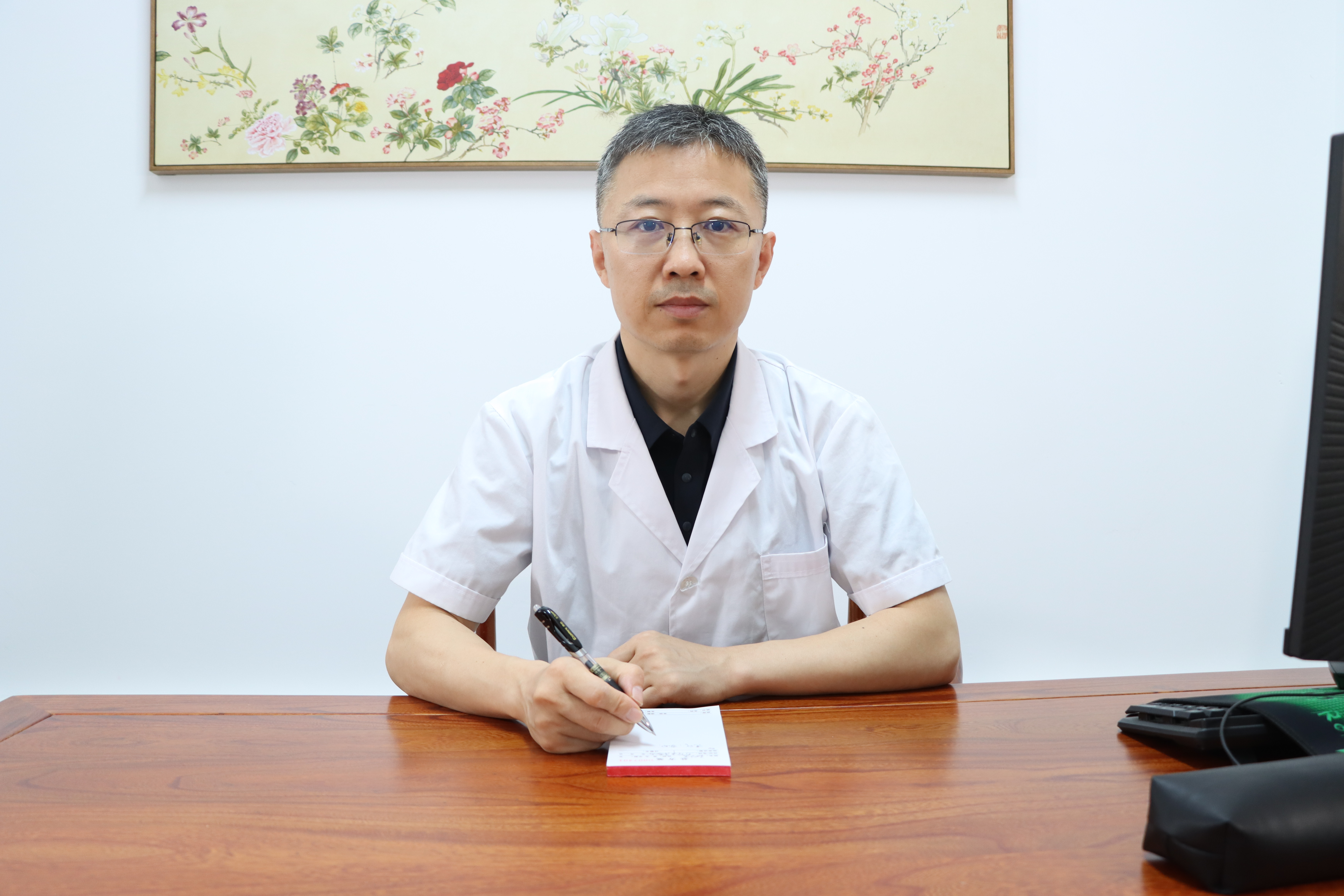 大家好,我是血液中医张小亮