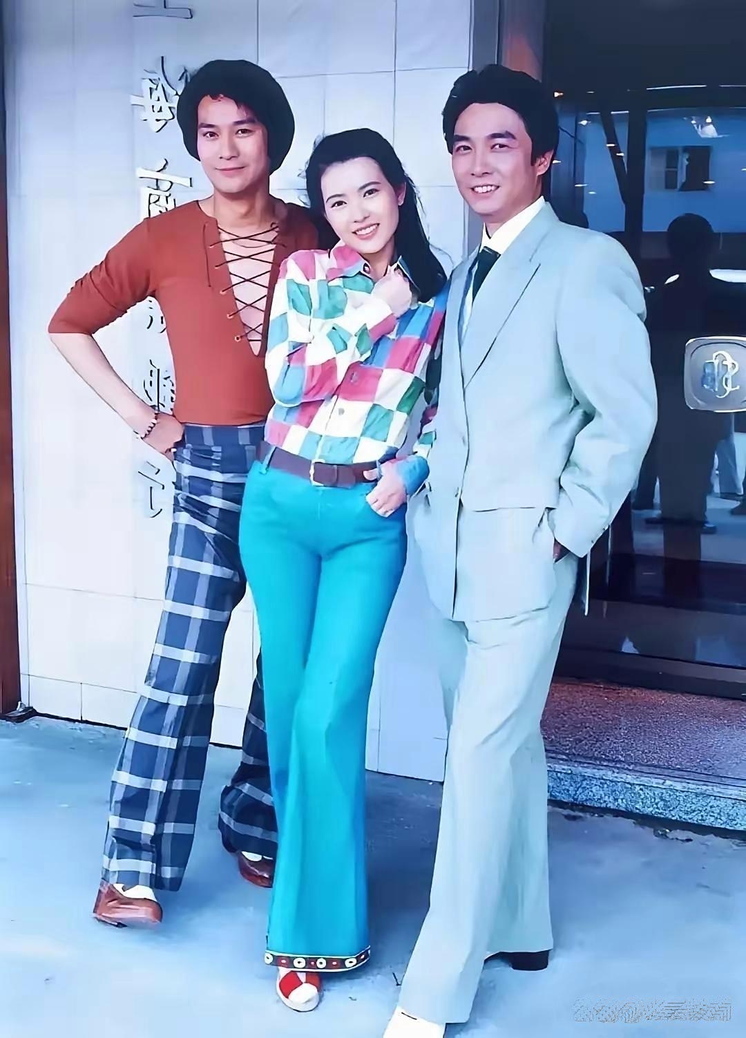 瞅瞅这张1992年的老照片嘿